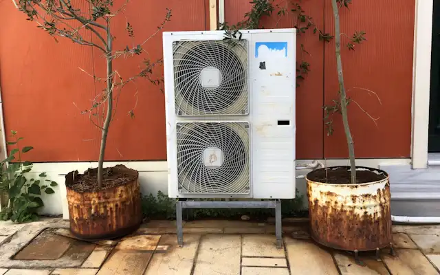 Thumb heat pump